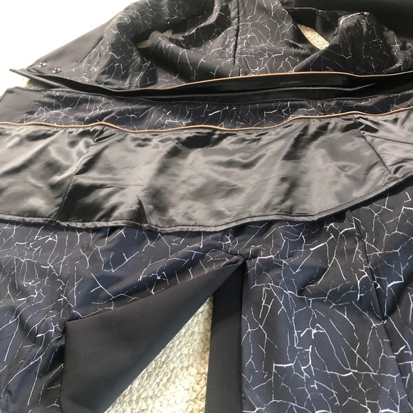 Lululemon Unique Jacket! - Picture 12 of 13